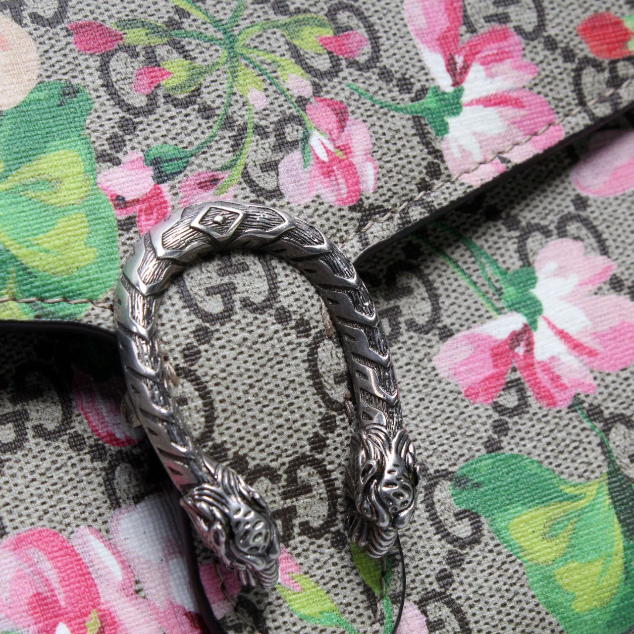 401231 Dionysus Blooms Mini Wallet