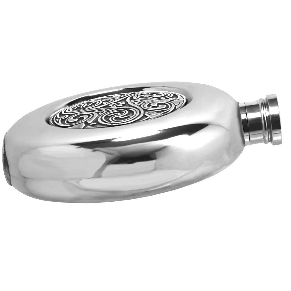 6oz Round Pewter Hip Flask with Celtic Knot Badge